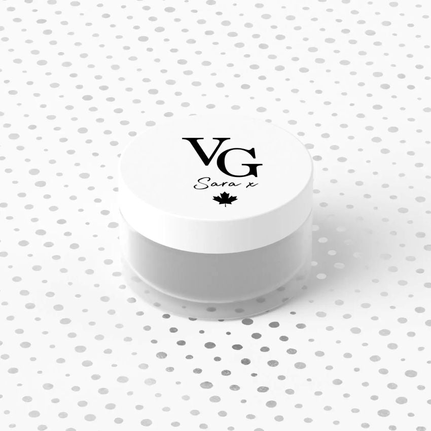 White container with 'VG Sara x' logo on a white background